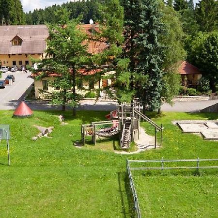 Hotel-Gasthof Zum Suessen Grund Albstadt Buitenkant foto