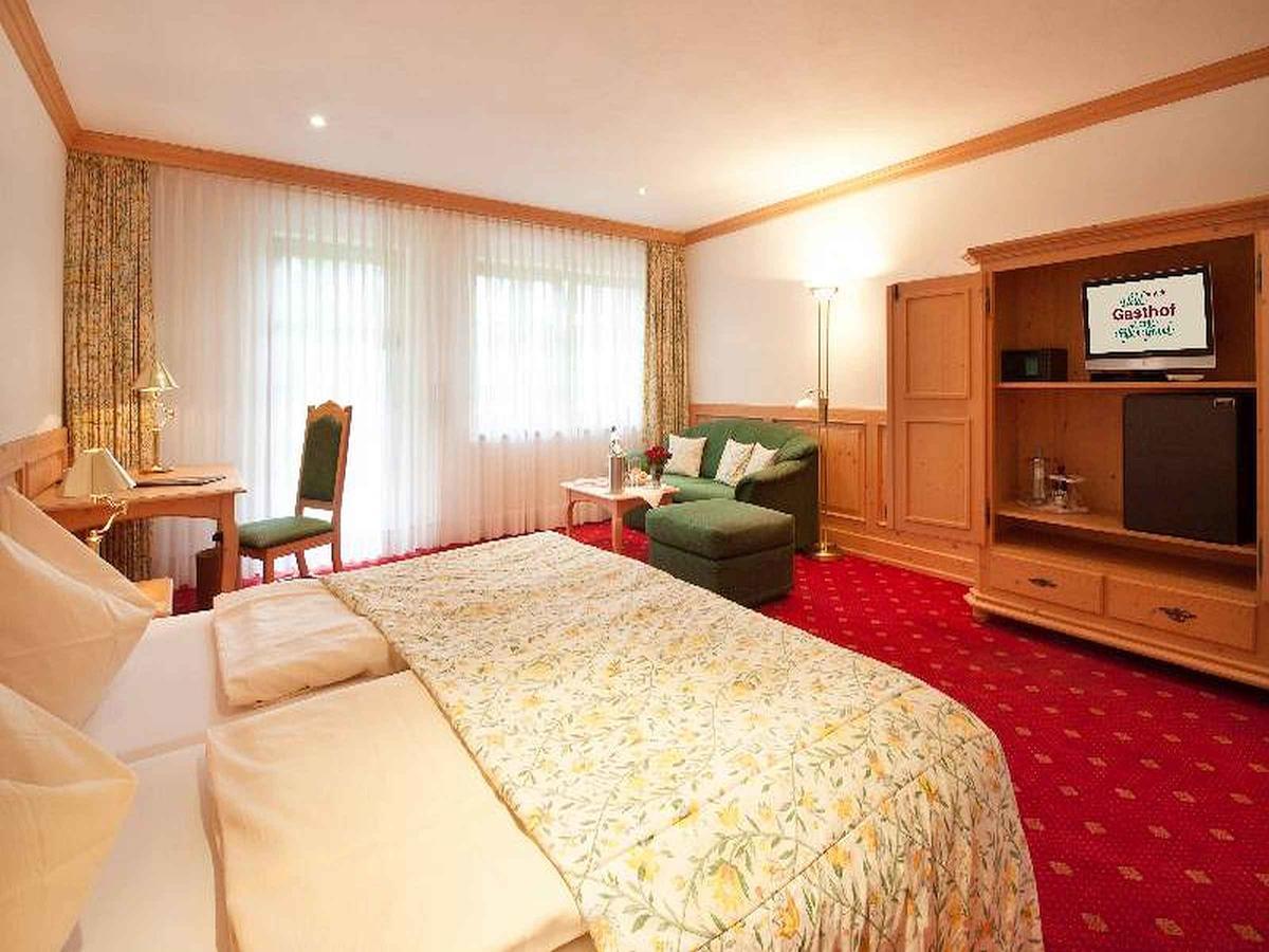 Hotel-Gasthof Zum Suessen Grund Albstadt Buitenkant foto