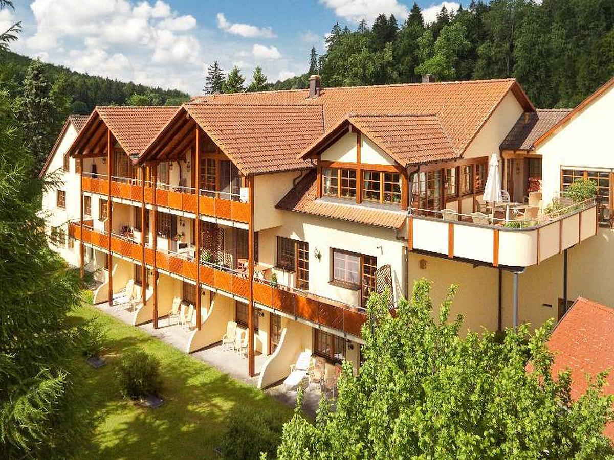 Hotel-Gasthof Zum Suessen Grund Albstadt Buitenkant foto