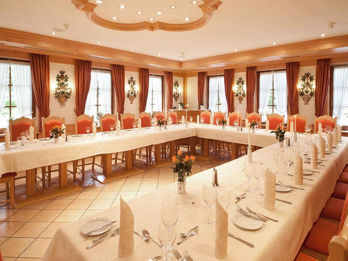 Hotel-Gasthof Zum Suessen Grund Albstadt Buitenkant foto
